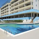 Cozy Flat With Shared Pool-beahost *