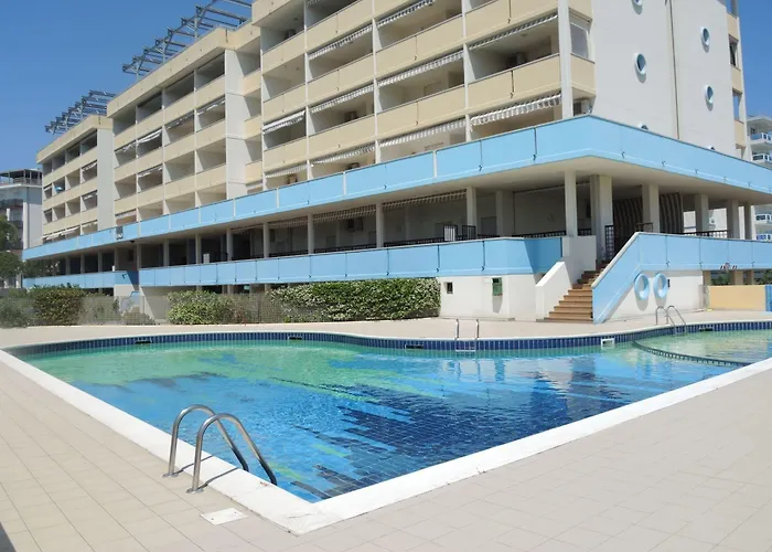 Cozy Flat With Shared Pool-beahost Lejlighed *
